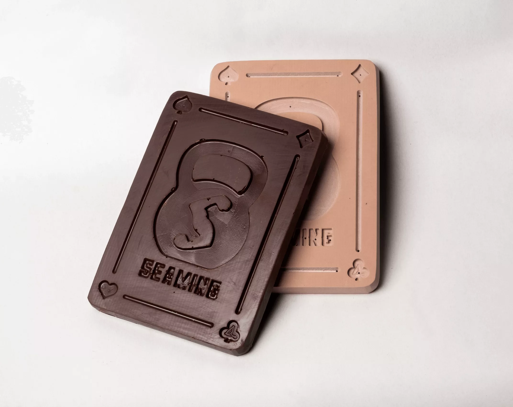 Visuel d'un rendu d'un support et du chocolat en lien avec le support